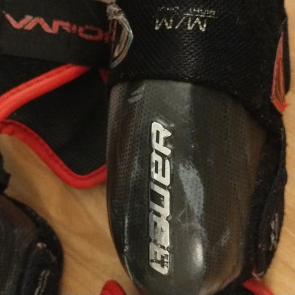 Bauer ice hockey elbow protection pads junior medium - Picture 2 of 12